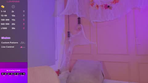 Emma online show from October 20, 1:27 pm