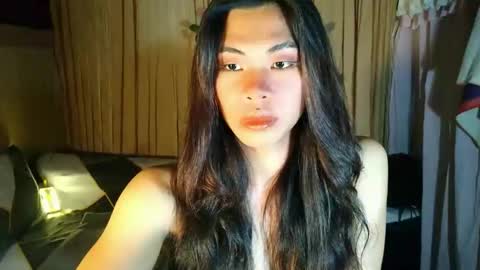 lovely_krizzy online show from March 6, 12:04 pm