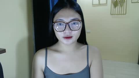 Lovely Laura online show from March 11, 10:31 pm