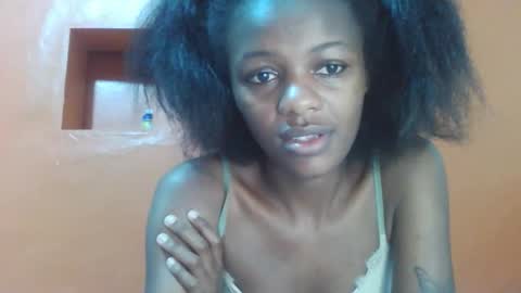 Lovely yvonne online show from October 23, 9:04 pm