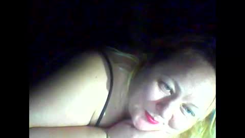 Lovelyaly online show from November 11, 7:05 pm