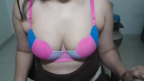 LovelyDancy online show from December 5, 5:11 pm