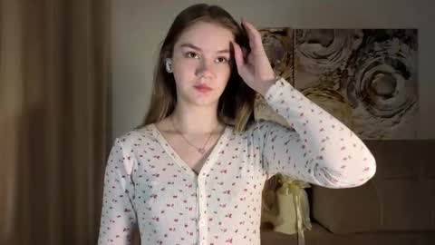 lovelygracee online show from November 16, 2:41 pm