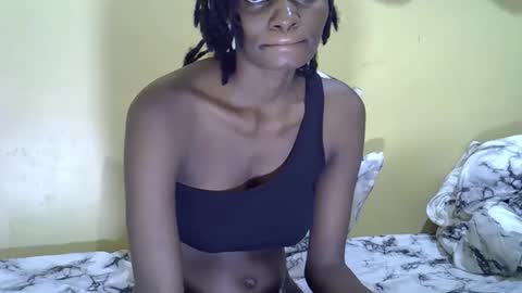 lovelymee2 online show from November 29, 12:40 am