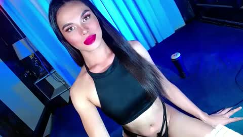 lovelymiss_shyna11 online show from February 22, 8:40 am