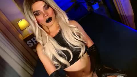 lovelymiss_shyna11 online show from January 10, 9:59 am