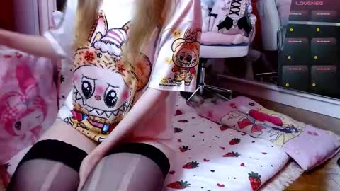   Lisa Cherry  online show from September 16, 11:41 pm