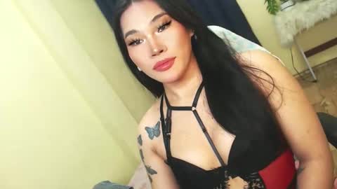 STWEET LINA online show from November 4, 7:37 pm