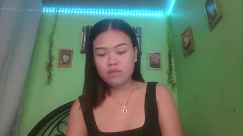 lovemae352295 online show from November 23, 6:33 am