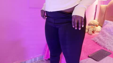 L O V E  online show from March 3, 12:01 pm