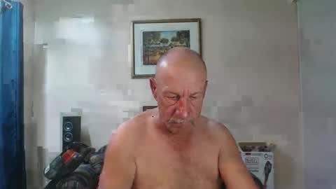 Snapshot of lovesblackazz chatting on January 26, 11:39 pm Lovesblackazz online show from January 26, 11:39 pm