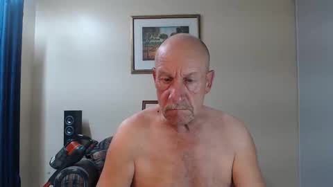 Lovesblackazz online show from March 20, 11:15 am