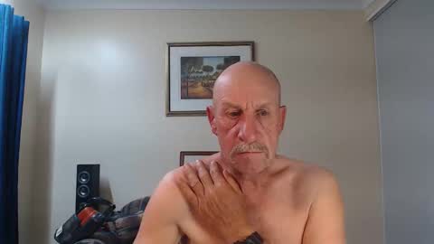 Snapshot of lovesblackazz chatting on September 26, 5:48 am Lovesblackazz online show from September 26, 5:48 am