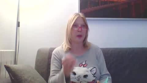 Marlyn online show from January 24, 8:43 pm