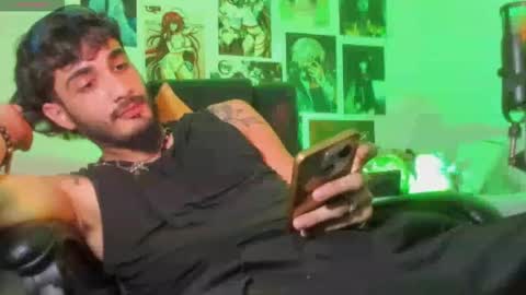 lovexjuxn77 online show from January 10, 9:20 pm