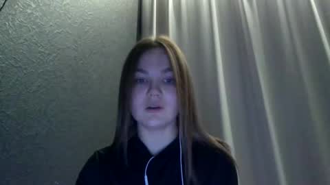 loviesimone online show from November 18, 9:07 pm