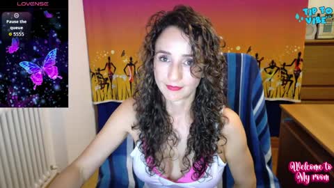 loving  online show from April 9, 11:27 am