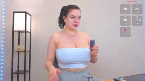 Vikkkk  online show from October 15, 3:35 pm