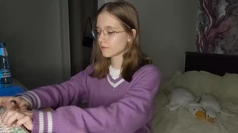 Karmell online show from March 8, 1:36 pm