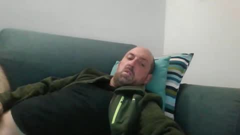 Snapshot of lucabeech88 chatting on October 28, 8:43 pm Luca online show from October 28, 8:43 pm