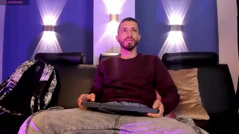 Lucas online show from February 8, 4:38 am