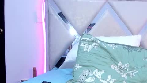 lucas_cruz1 online show from June 3, 3:31 am