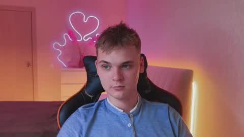 Lucas Gill online show from September 11, 2:46 am