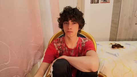 lucas_xo online show from November 4, 11:17 pm