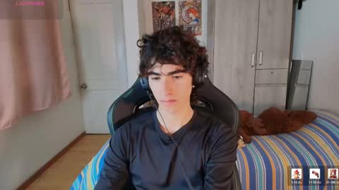 lucas_xo online show from January 17, 3:49 am