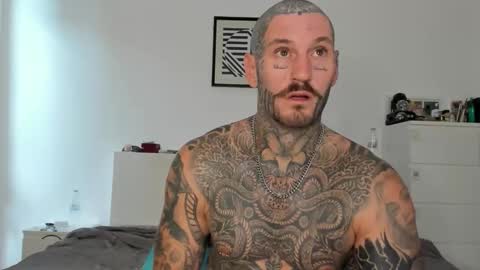 lucasexclusive online show from March 22, 4:05 am