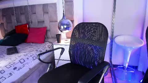 lucasthomson_ online show from July 20, 4:37 am