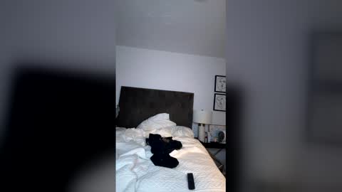 luccathegoat online show from May 8, 5:24 am