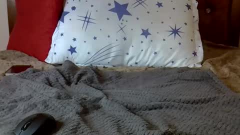 Luchia online show from December 22, 6:53 am