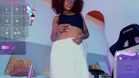 lucia01m online show from June 4, 6:58 pm