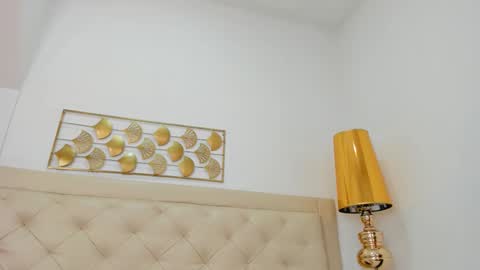 lucia_lorenz online show from February 3, 11:25 am