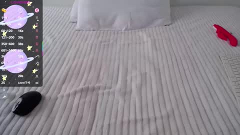 Snapshot of lucia_rivera01 chatting on September 23, 4:34 pm Lucia online show from September 23, 4:34 pm
