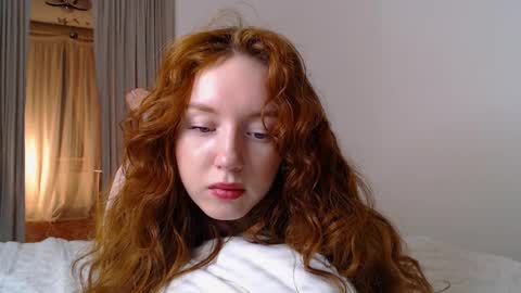 Lucia online show from February 16, 5:15 pm