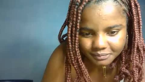 Snapshot of luciana012 chatting on September 30, 6:40 pm luciana012 online show from September 30, 6:40 pm