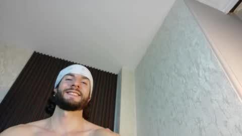 Snapshot of luciano_ferrer chatting on September 22, 1:21 am Luciano online show from September 22, 1:21 am