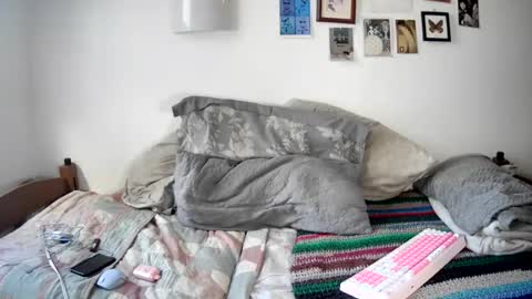 lucieleelark online show from August 7, 10:41 pm