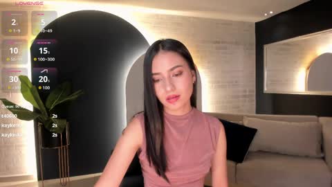 Lucie Martin online show from April 5, 8:06 pm