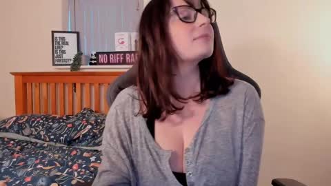 Lucie Winters online show from January 6, 3:40 pm