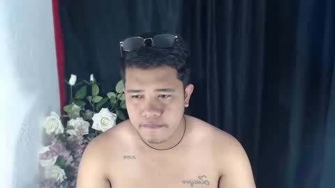 Luciferhotcum online show from February 24, 9:10 am