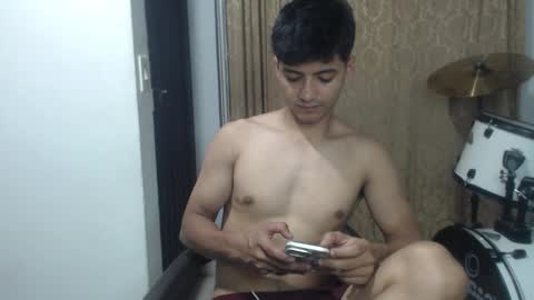 leonel online show from December 17, 1:01 am