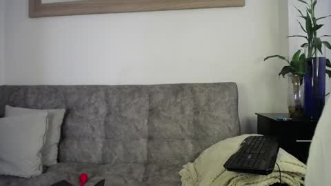 luciiana online show from April 26, 3:42 pm