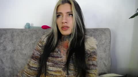 luciiana online show from April 8, 4:32 pm