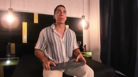 Lucio online show from April 19, 12:17 pm