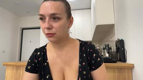 lucky_foryou_baby online show from September 29, 6:12 am
