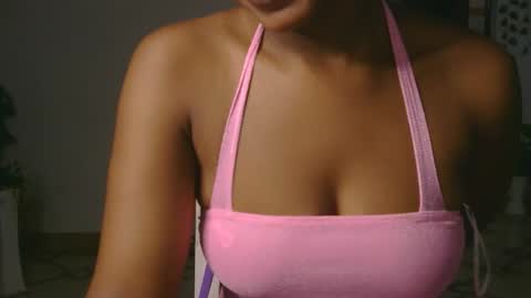 lucky_n_shyshy online show from November 6, 9:56 am