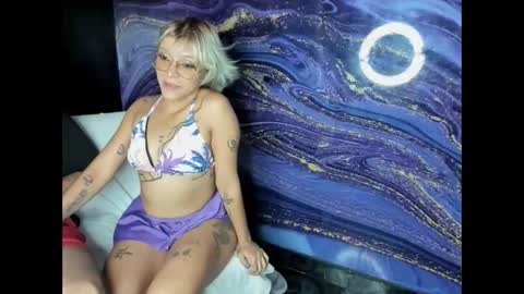 lucky_psychoguy69 online show from October 23, 8:10 pm